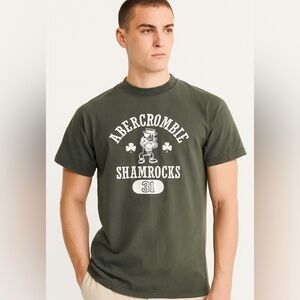 Abercrombie Fitch vintage men’s shamrock graphic T-shirt size medium leprechaun
